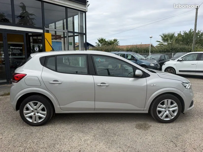 Dacia Sandero 2021 photo 2