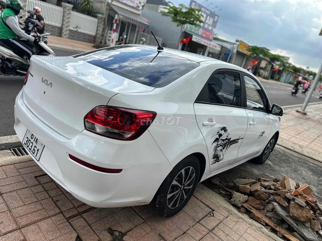 Kia Soluto 2022 photo 5