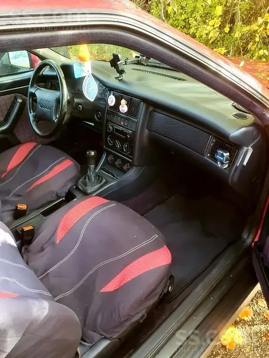 Audi Coupe 1994 photo 4