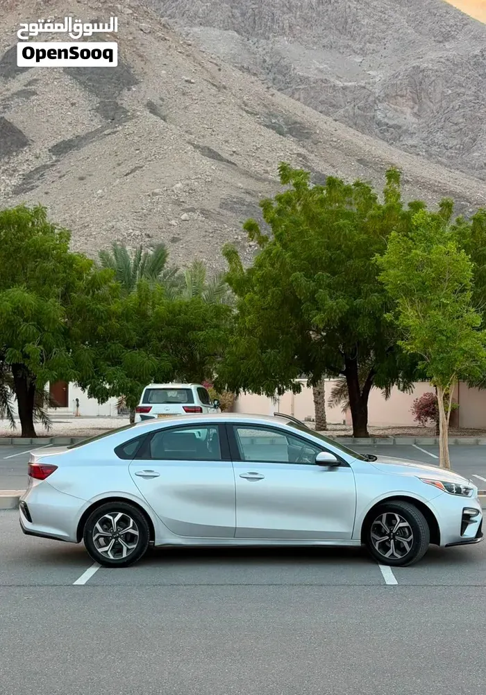 Kia Forte 2020 photo 2