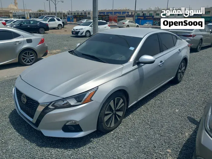 Nissan Altima 2021 photo 2