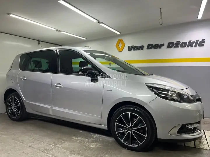 Renault Scenic 2013 photo 2