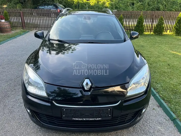 Renault Megane 2013 photo 2