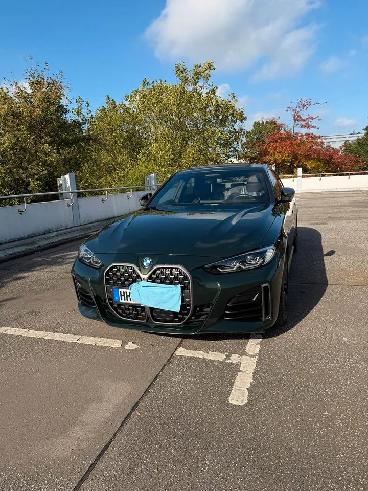 BMW M440I