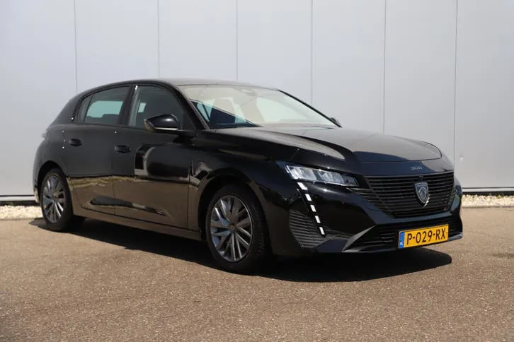 Peugeot 308 2022 photo 2
