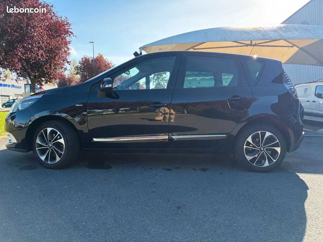 Renault Megane 2015 photo 3