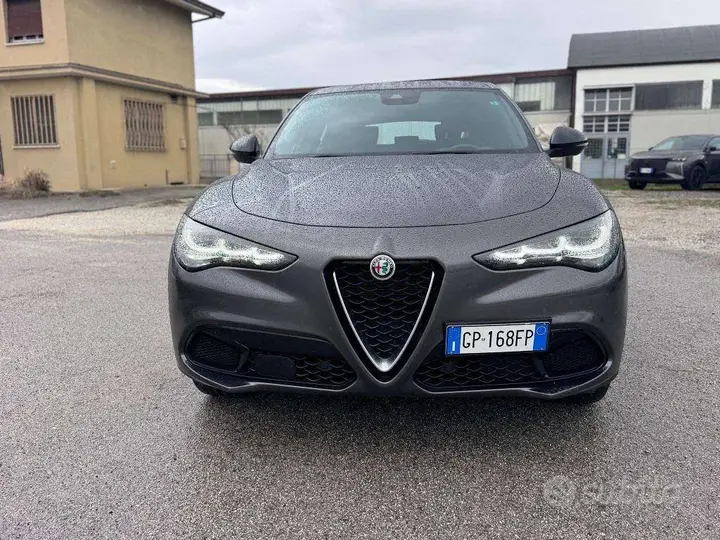 Alfa Romeo Stelvio 2023 photo 3