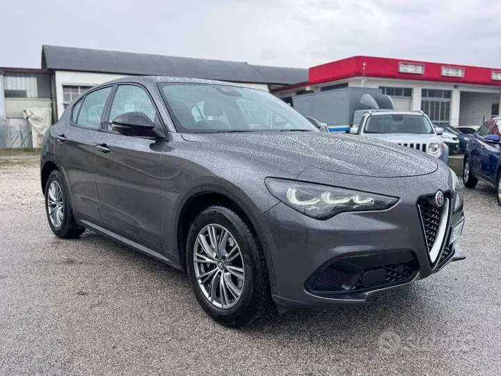 Alfa Romeo Stelvio 2023 photo 4