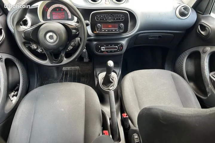Smart Forfour 2017 photo 2