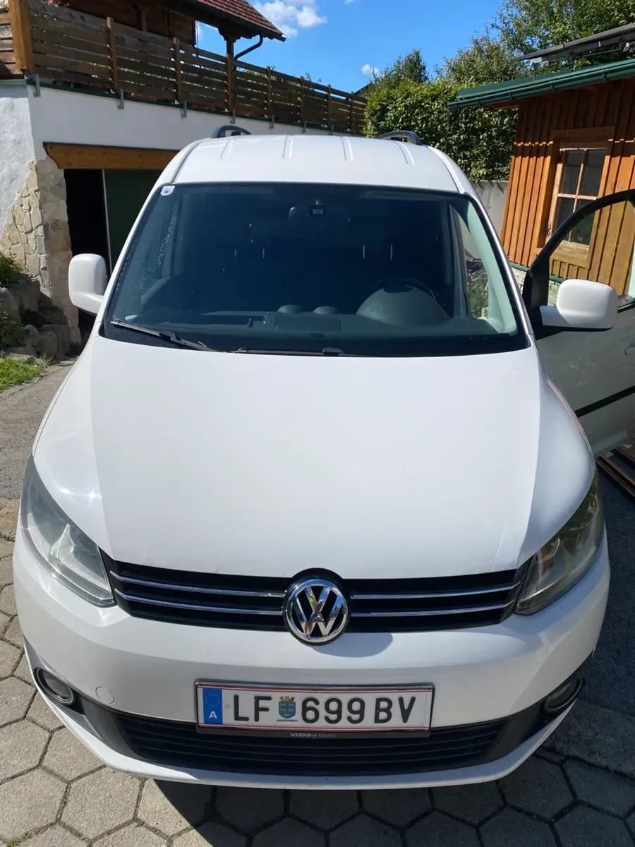 Volkswagen Caddy 2012 photo 2
