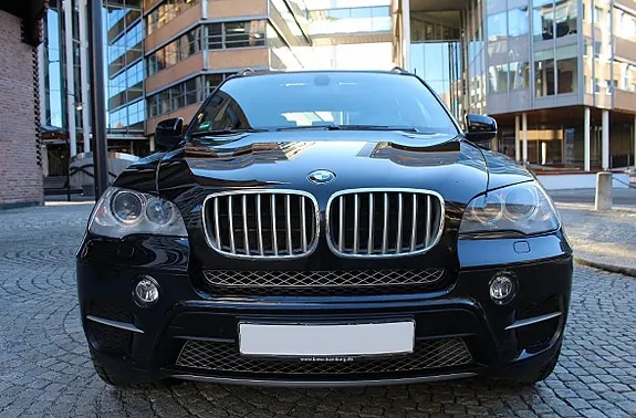 BMW X5 2010 photo 2