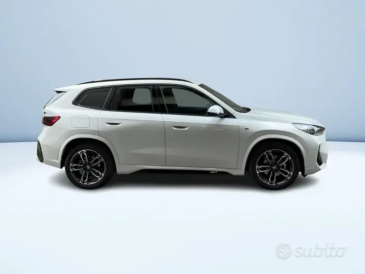 BMW X1 2024 photo 4