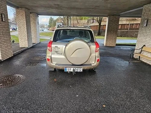 Toyota Rav4 2007 photo 2
