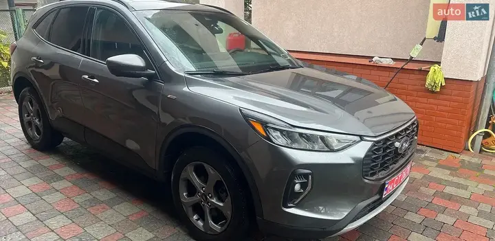 Ford Escape 2024 photo 3
