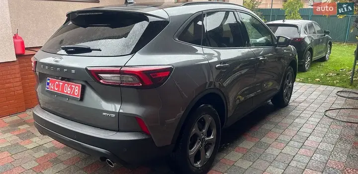 Ford Escape 2024 photo 4