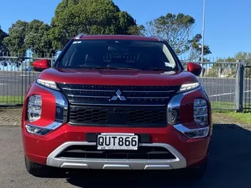 Mitsubishi Outlander 2024 photo 3