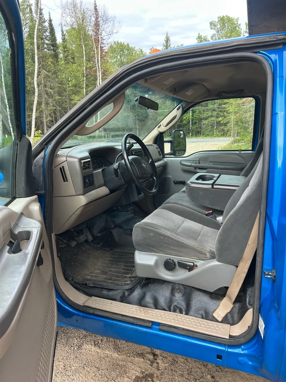 Ford F-550 2003 photo 4
