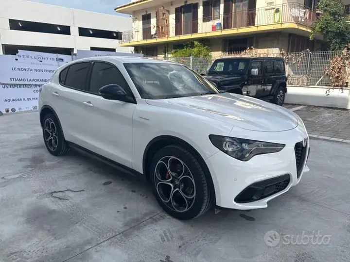 Alfa Romeo Stelvio 2024 photo 3