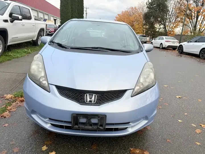 Honda Fit 2010 photo 2