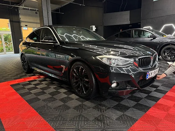 BMW 320I