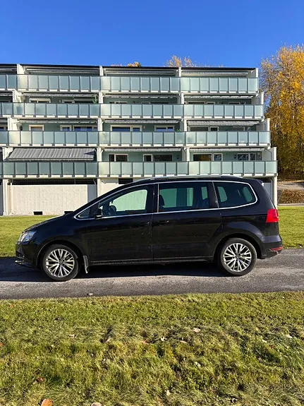 Volkswagen Sharan 2012 photo 3