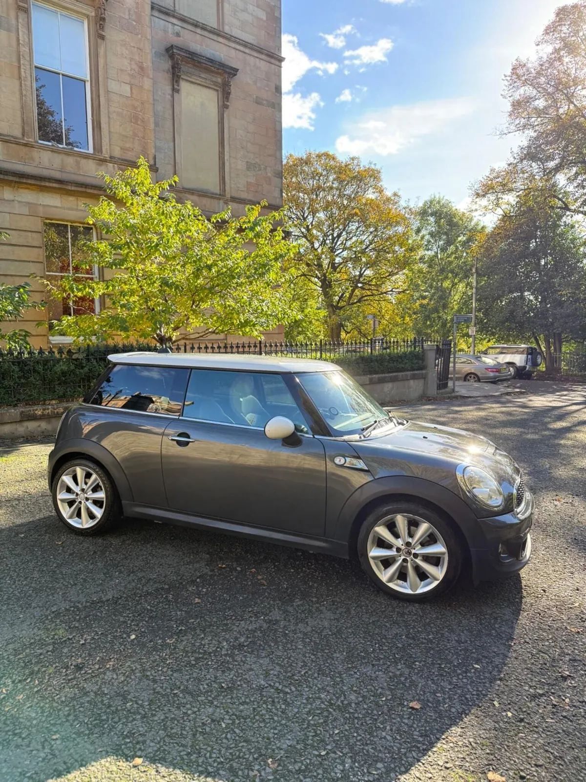 Mini Hatch 2010 photo 3