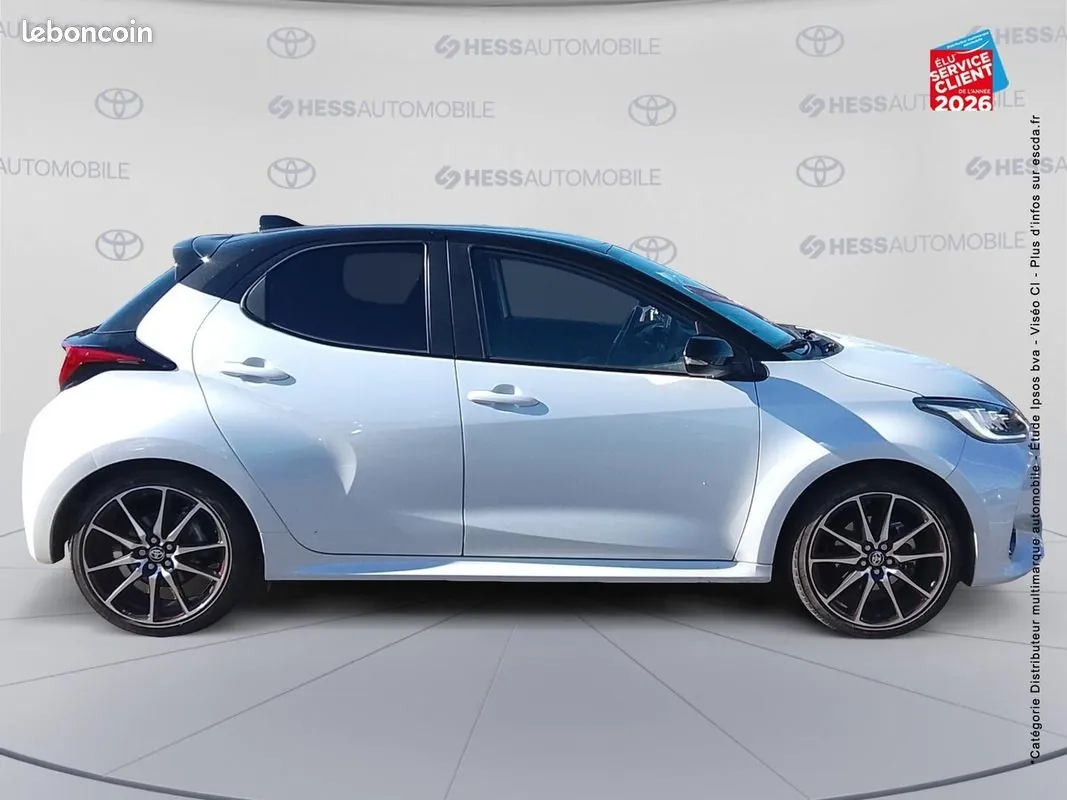 Toyota Yaris 2024 photo 4