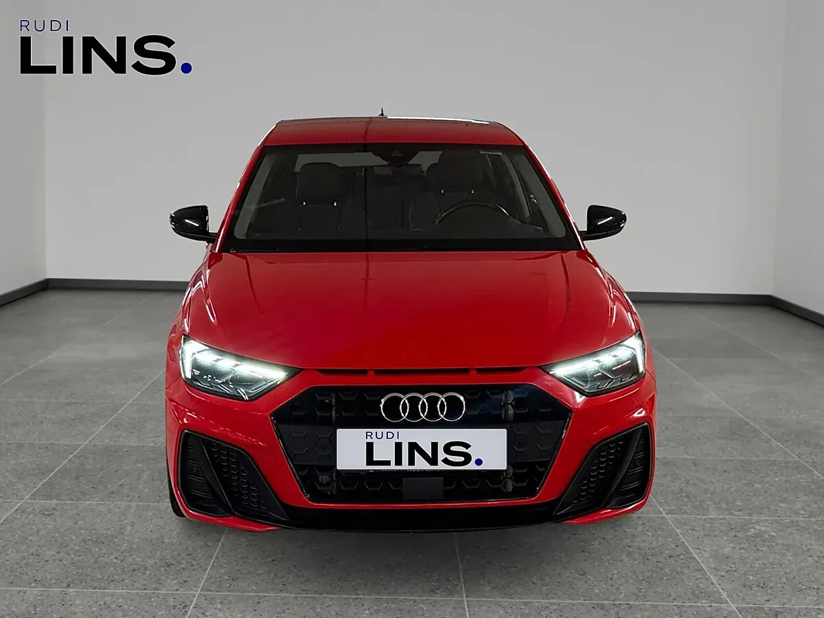 Audi A1 2018 photo 3
