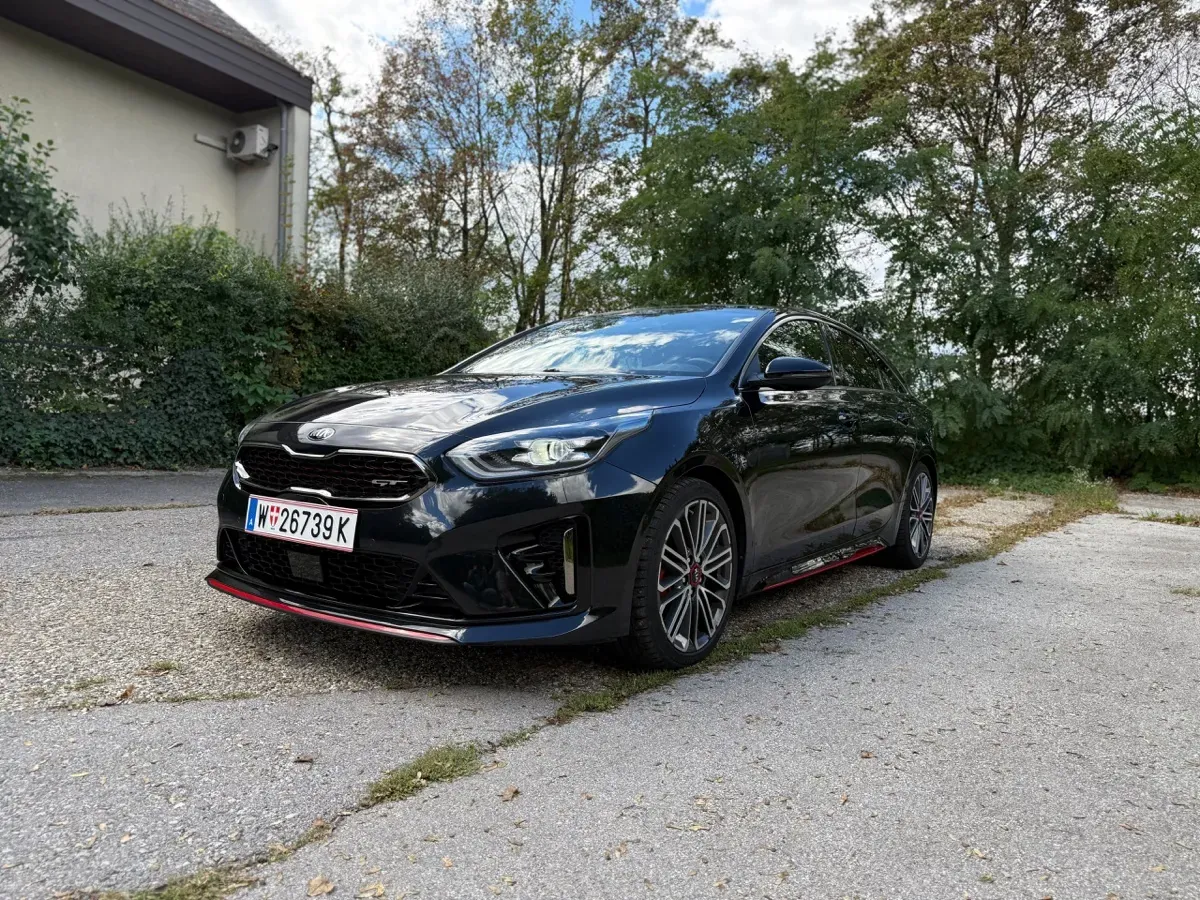 Kia Proceed