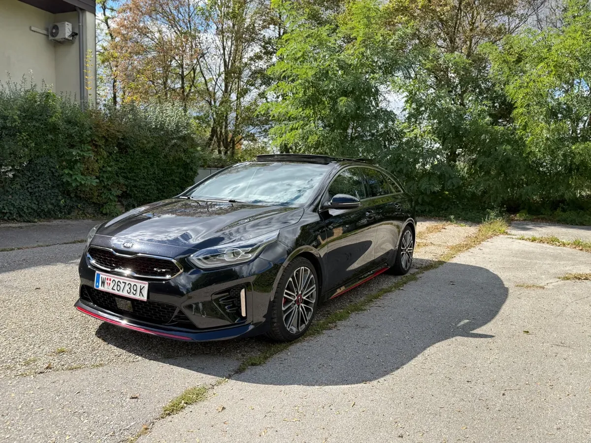 Kia Proceed