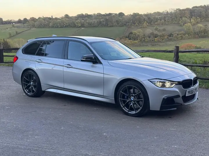 BMW 3 Series 2016 photo 2