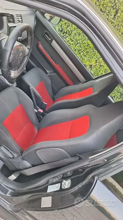 Suzuki Swift 2010 photo 5
