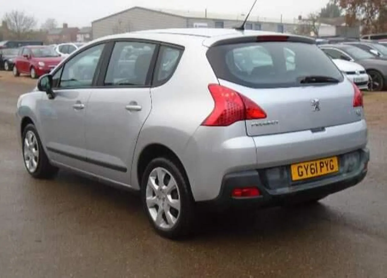 Peugeot 3008 2011 photo 2