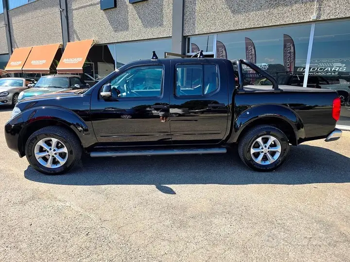 Nissan Navara 2015 photo 4