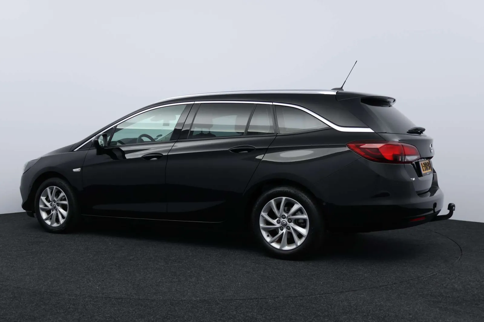 Opel Astra 2020 photo 4