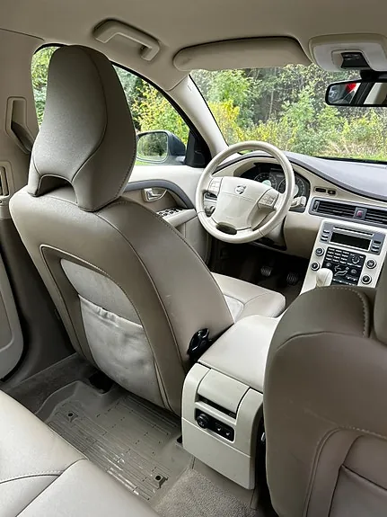 Volvo V70 2009 photo 5