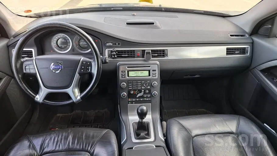 Volvo V70 2010 photo 5