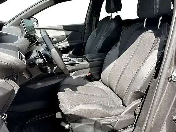 Peugeot 5008 2023 photo 4