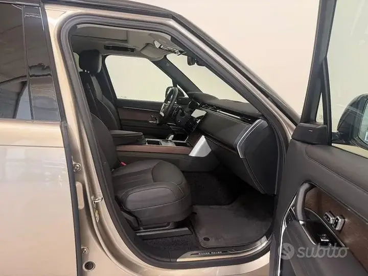 Land Rover Range Rover 2025 photo 3