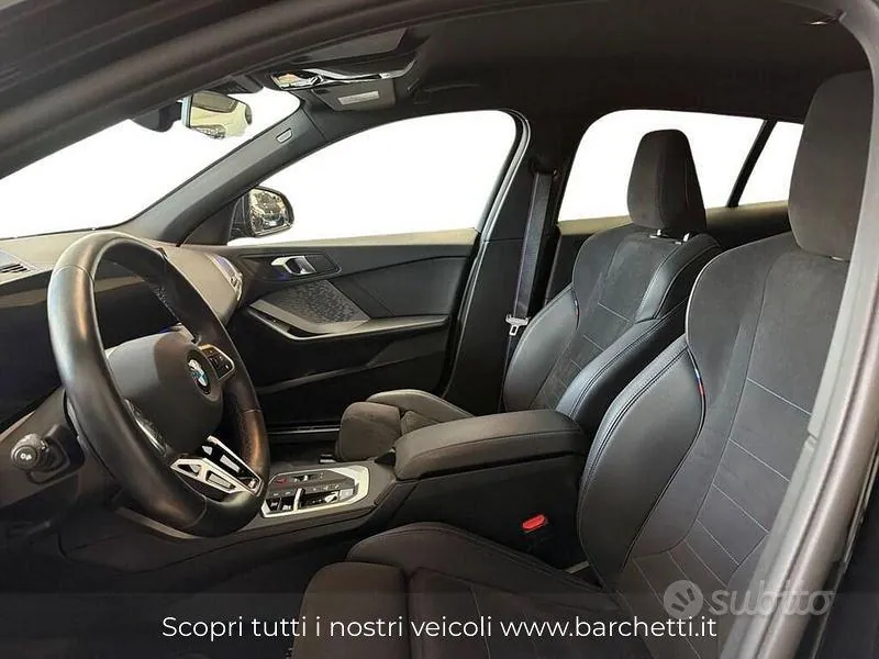 BMW 1 Series 2025 photo 4