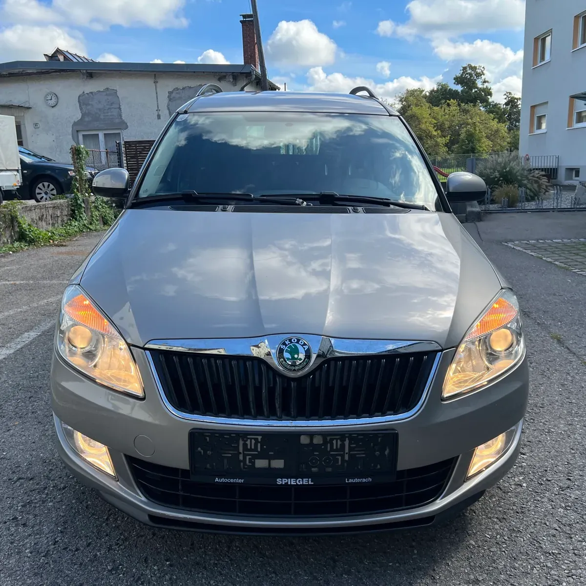 Skoda Roomster 2012 photo 3
