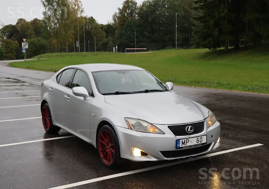 Lexus Is
