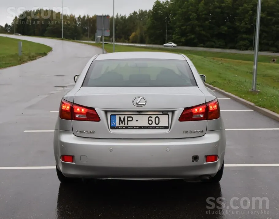 Lexus Is 2006 photo 4