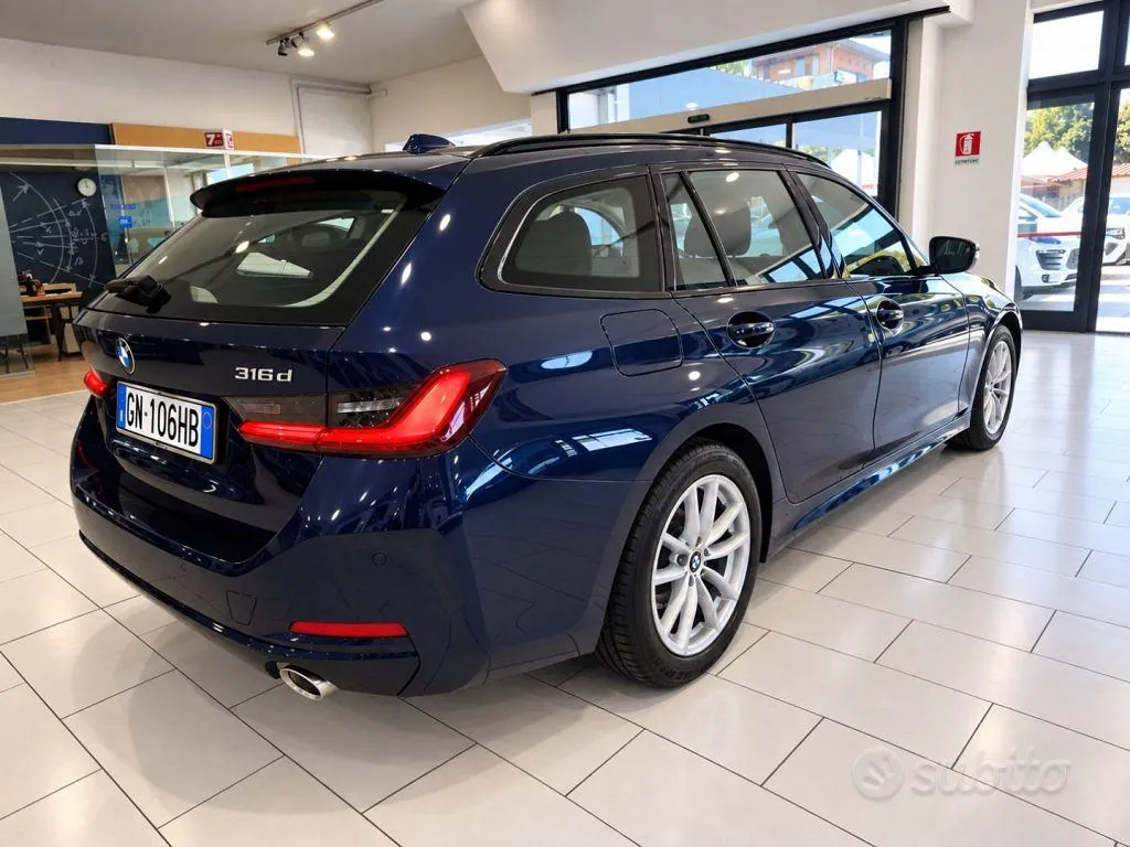 BMW 316D 2023 photo 4