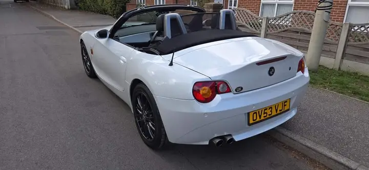 BMW Z4 2003 photo 2