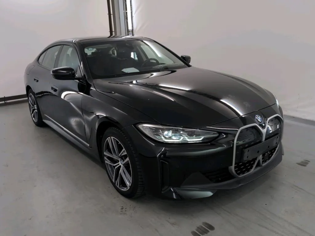 BMW I4