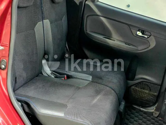Daihatsu Move 2018 photo 4
