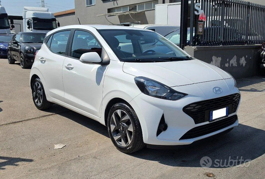 Hyundai I10 2023 photo 2