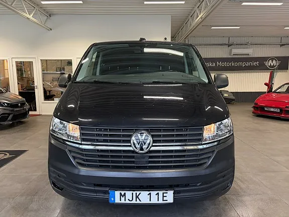Volkswagen Transporter 2021 photo 2