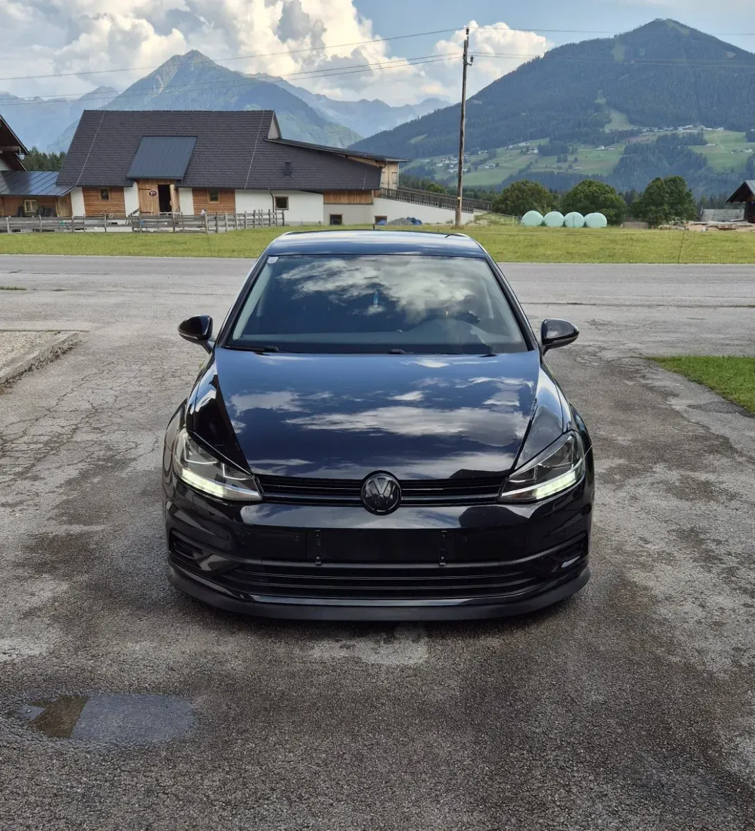 Volkswagen Golf 2018 photo 2